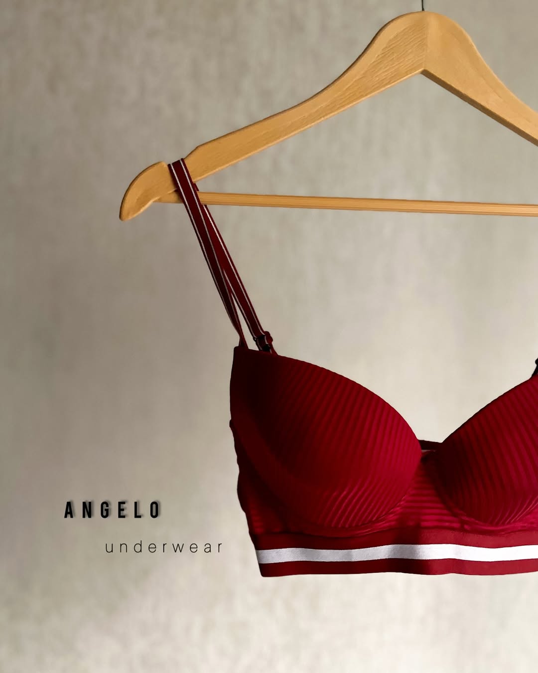 سوتین اسفنجی فنردار