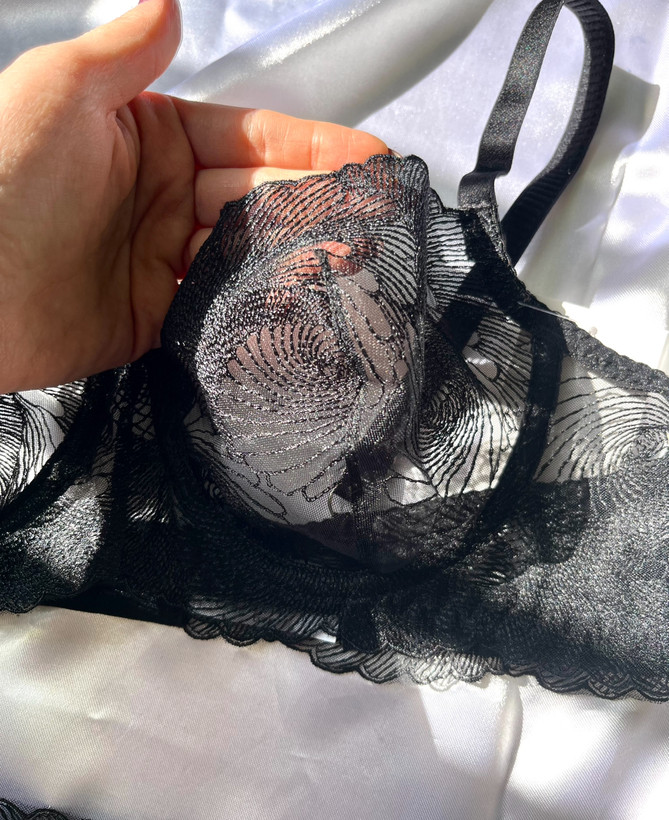 خرید ست شورت و سوتین دانتل فنردار با شورت بکلس