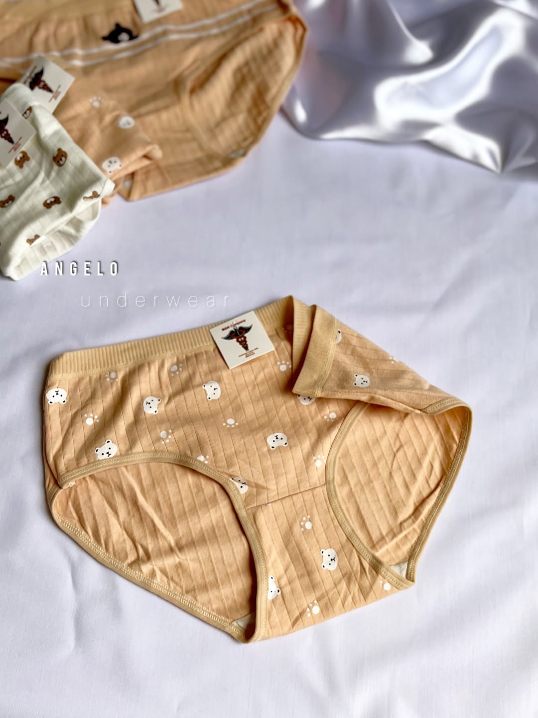 شورت زنانه نخی