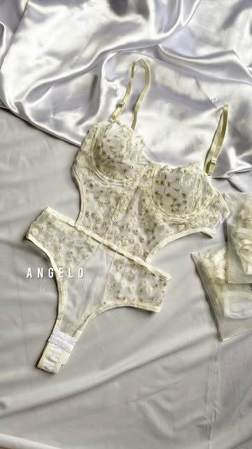 بادی زنانه گیپور زیر سینه فنردار وارداتی برند White Floral