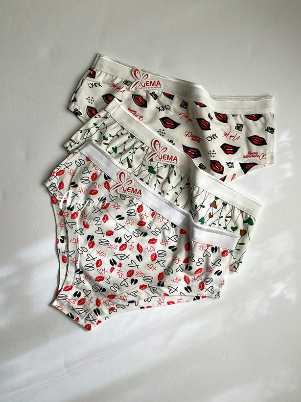 خرید اینترنتی شورت زنانه نخی مدل جنیفری کمر کش دار رنگ سفید طرح دار با ارسال فوری