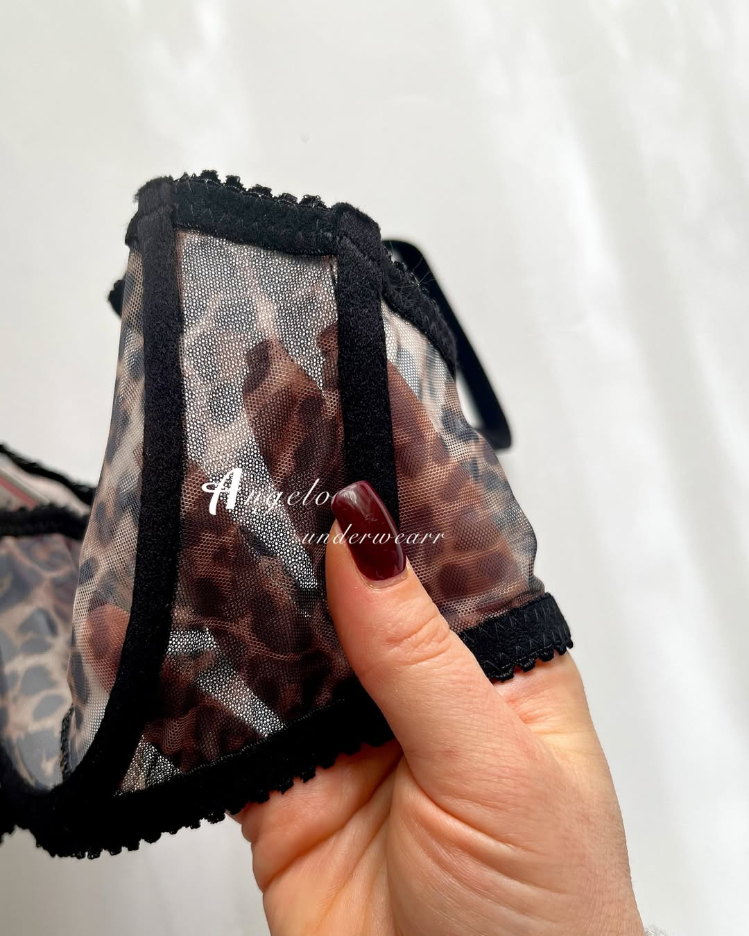 خرید اینترنتی ست شورت بکلس حریر با فاق نخی و سوتین زنانه فنردار حریر پلنگی با قیمت عالی با ارسال فوری